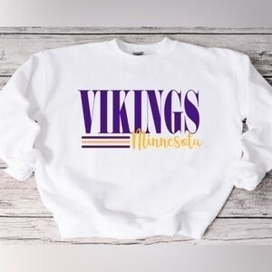 Vikings Striped Crewneck - white
